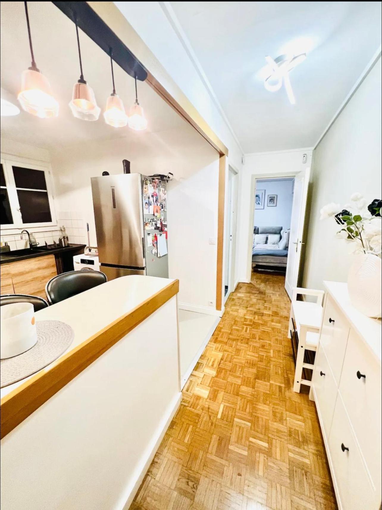 איברי-סור-סיין Modern 2 Bedroom Apartment Near Paris Metro, Giant Flat Screen Tv 85 Inches, Balcony, Free Parking מראה חיצוני תמונה