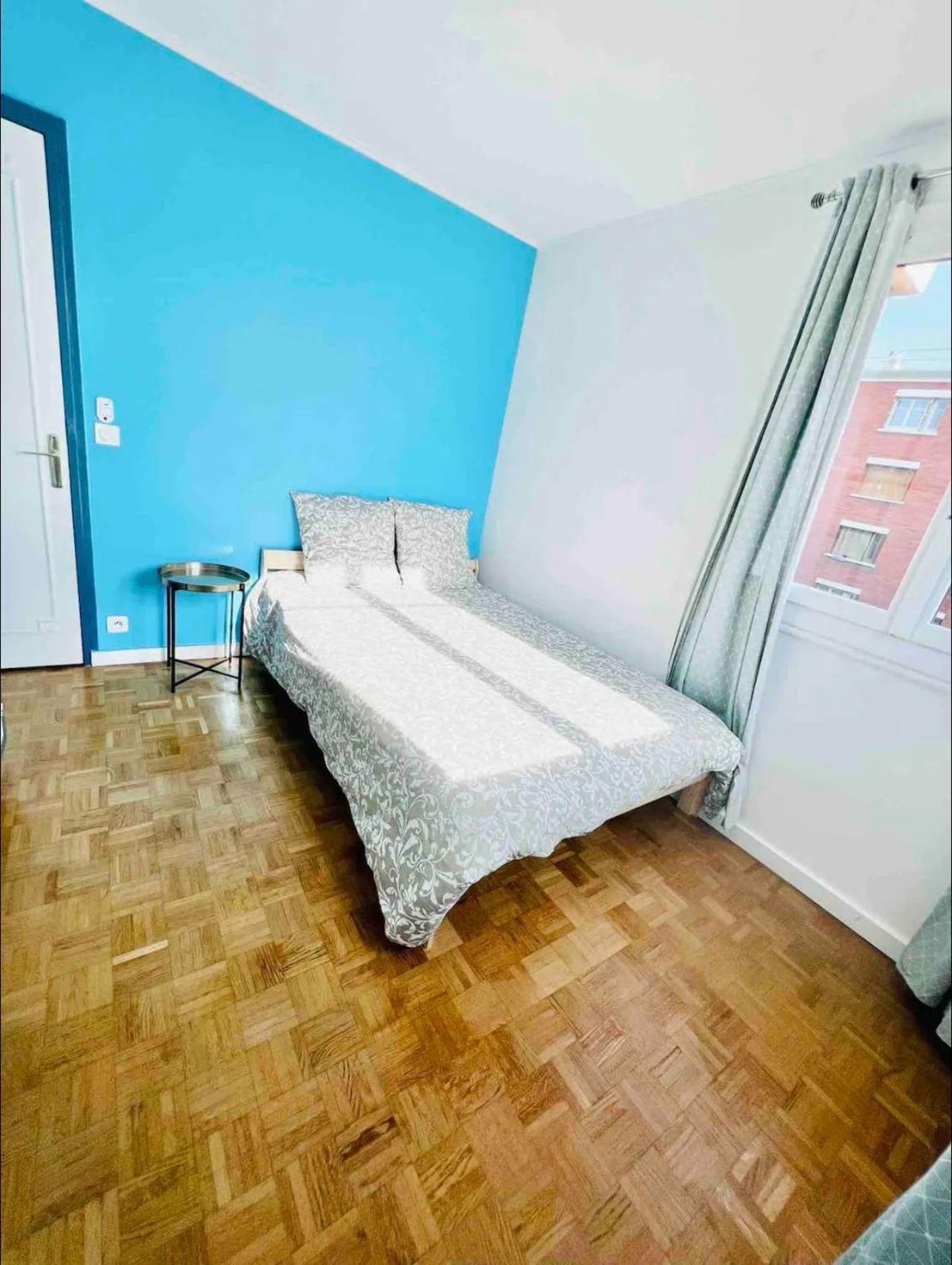 איברי-סור-סיין Modern 2 Bedroom Apartment Near Paris Metro, Giant Flat Screen Tv 85 Inches, Balcony, Free Parking מראה חיצוני תמונה